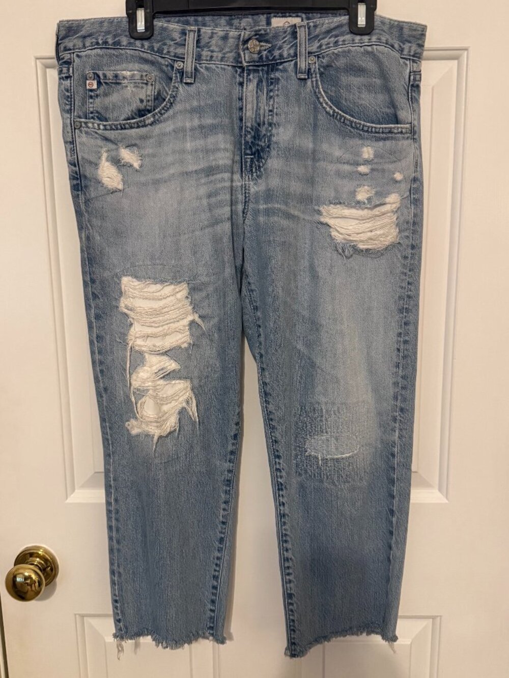 AG "Distressed" Cropped Jeans_Size 30
